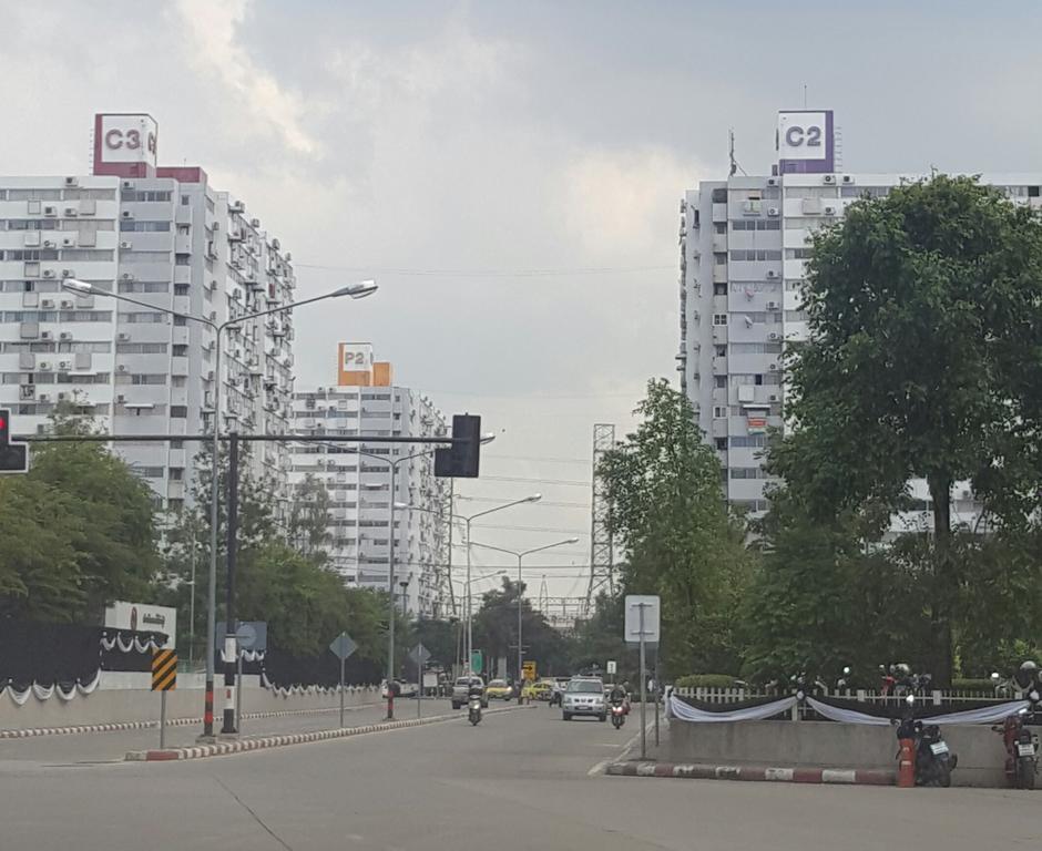 Condo C6 IMPACT Nonthaburi Esterno foto