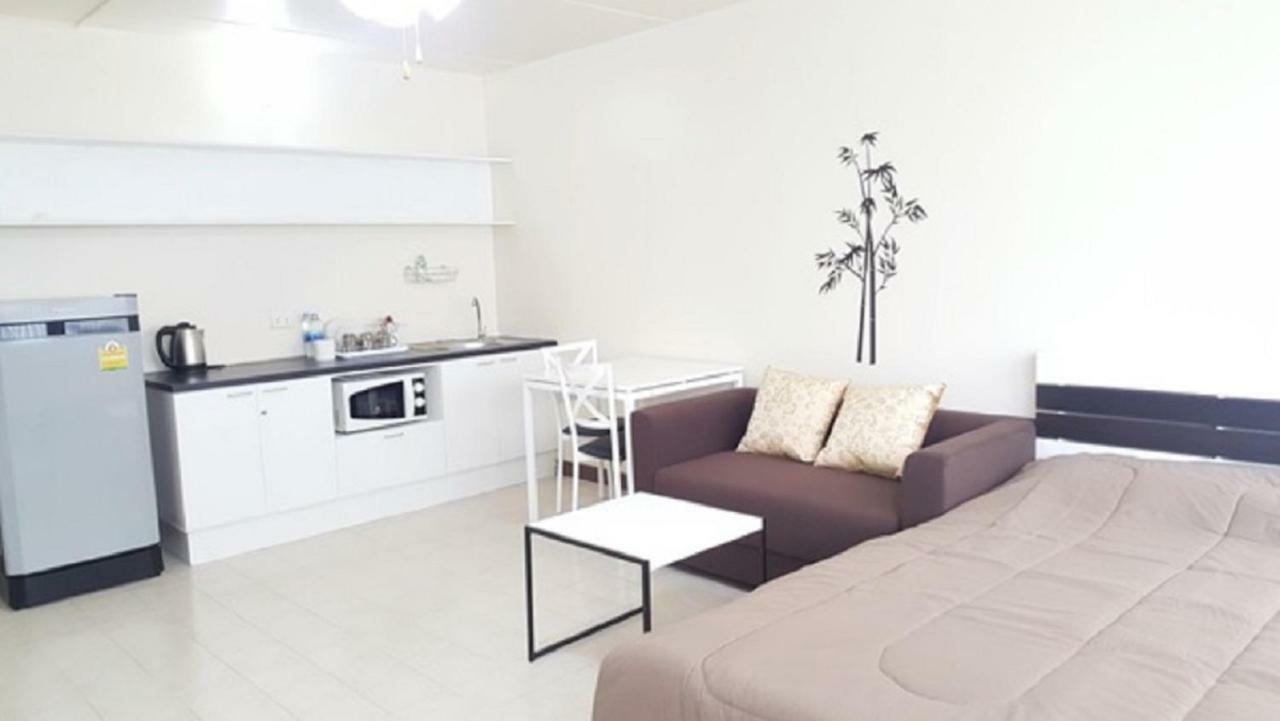 Condo C6 IMPACT Nonthaburi Esterno foto
